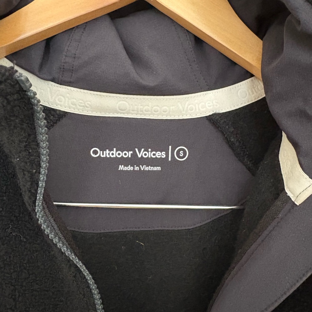 Outdoor Voices black wool blend quarter zip hoodie - Picture 3 of 4